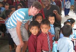 Care Volunteer in Nepal for High School: Care & Community
