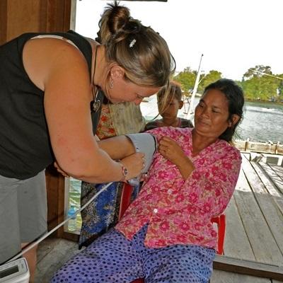 Gap Year volunteer Medical projects in Cambodia Gap Year volunteer Medical projects in Cambodia