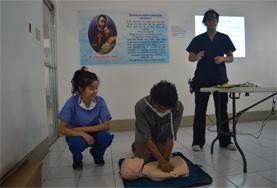Medicine & Healthcare Medicine interns in the Philippines learn first aid from local doctors.