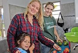 Medicine & Healthcare Nutrition volunteers cook healthy meals which will be distributed in a local community in Bolivia.
